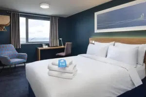 1-GB0617-StandardRoom.jpg